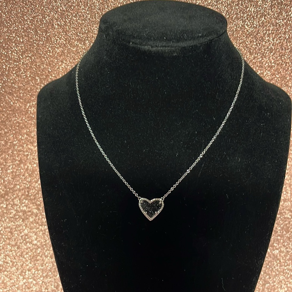 Kendra Scott Black Glitter Heart Necklace